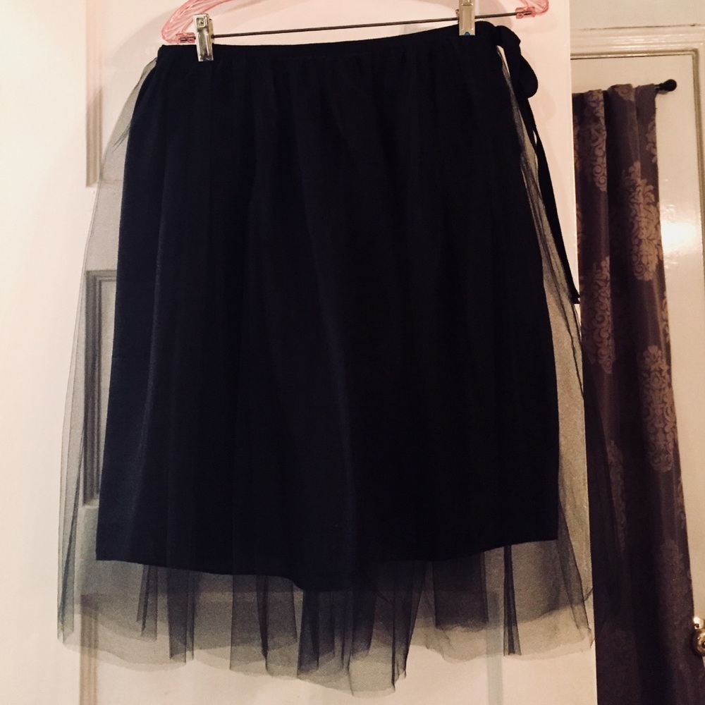 Cynthia Rowley Black tulle skirt NWOT.